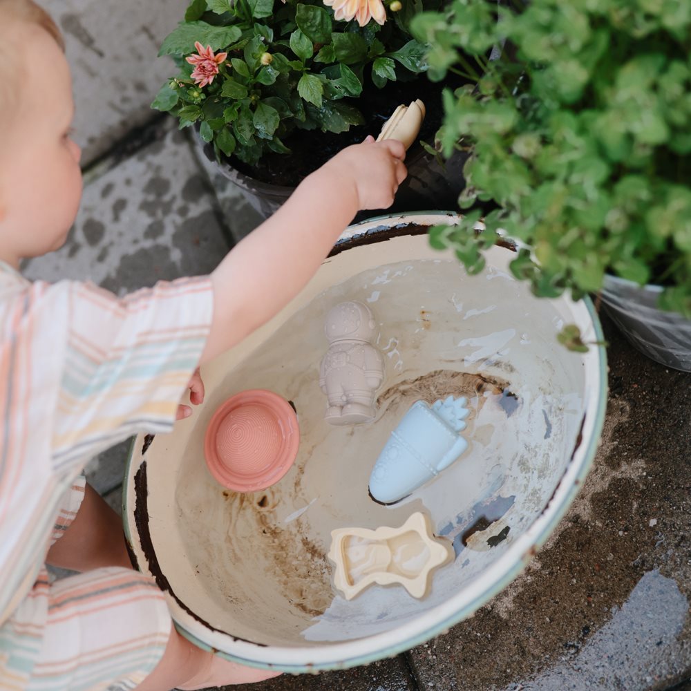 Mushie, Silicone Bath Toy, Space