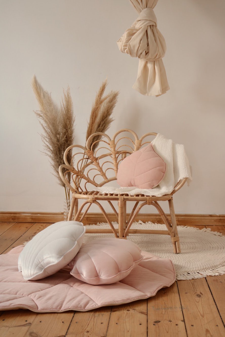 Linen Leaf 2024 Mat “Powder Pink”